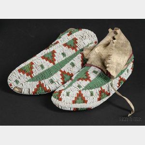 Central Plains Fully Beaded Child's Moccasins