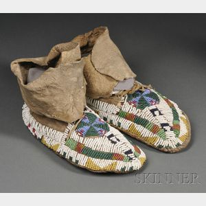 Plains Beaded Hide Youth's Moccasins