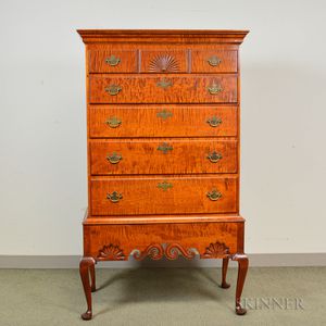 Eldred Wheeler Queen Anne-style Dunlap School Shell-carved Tiger Maple Chest-on-frame