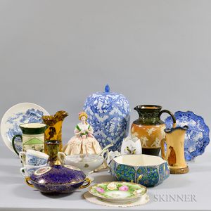 Eighteen Pieces of Ceramic Tableware