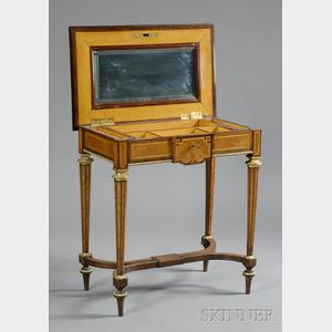 Louis XVI Style Marquetry-inlaid and Ormolu-mounted Thuya Wood Dressing Table