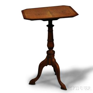Queen Anne-style Maple Tilt-top Candlestand