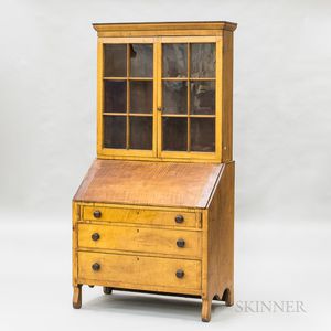 Country Glazed Tiger Maple Slant-lid Desk/Bookcase