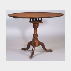 Chippendale Maple Dish-top Tea Table
