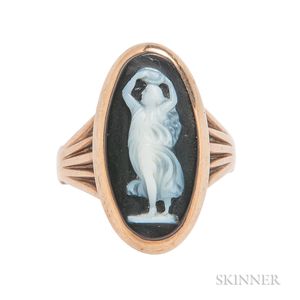 Antique 18kt Gold and Agate Cameo Ring