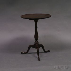 Queen Anne-style Mahogany Dish-top Candlestand