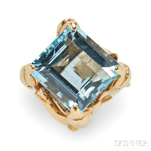 18kt Gold and Aquamarine Ring