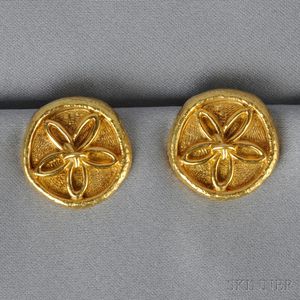 18kt Gold Earclips, Schlumberger, Tiffany & Co.