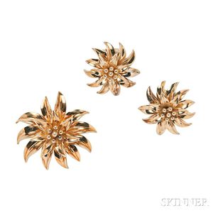 18kt Gold Earclips and Brooch, Tiffany & Co., Italy
