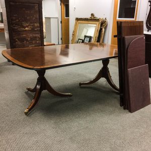 Federal-style Carved and Inlaid Mahogany Double-pedestal Dining Table