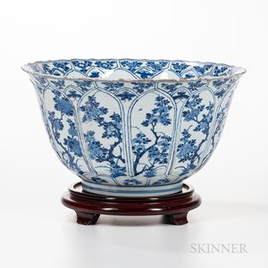 Blue and White-glazed Porcelain Deep Bowl
