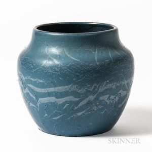 Hampshire Pottery Veined Vase