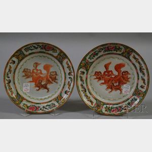 Pair of Chinese Export Porcelain Dessert Plates with Foo Dogs