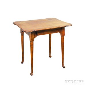 Queen Anne-style Tiger Maple Porringer-top Tea Table