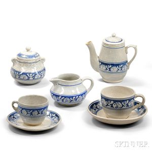 Five Dedham Pottery Rabbit Pattern Tableware Items