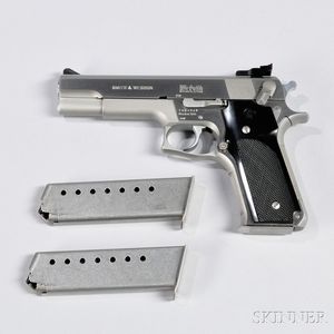Smith & Wesson Model 645 Semi-automatic Pistol