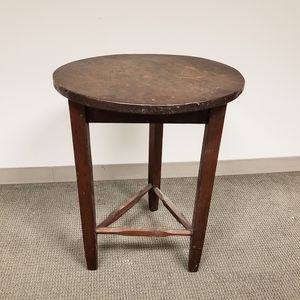 Mission-style Walnut Side Table