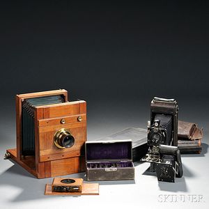 Lens Casket Set and 5 x 7 Dry Plate Camera