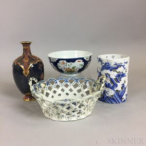 Four Worcester Ceramic and Porcelain Items