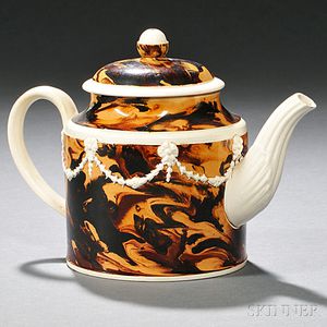 Marbleized Mocha-decorated Creamware Teapot