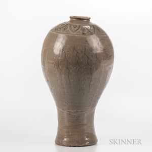 Sanggam Inlaid Celadon Maebyeong Vase
