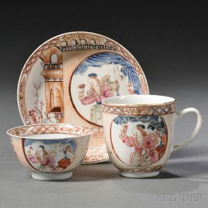 Three Chinese Export Porcelain Table Items