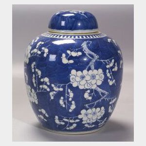 Blue and White Chinese Export Porcelain Jar with Cover