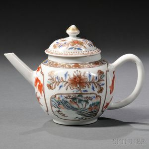 Chinese Export Porcelain Teapot