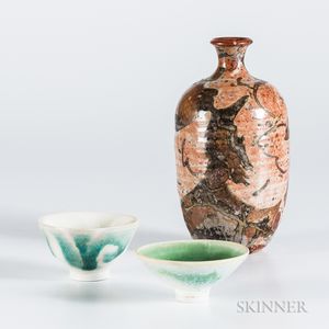 Makoto Yabe (1947-2005) Studio Pottery Sake Bottle and Two Cups