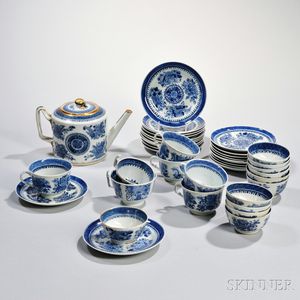 Large Fitzhugh Porcelain Tea Service