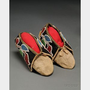 Prairie Beaded Cloth and Hide Moccasins