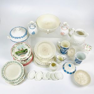 Large Group of Wedgwood Queen's Ware Items