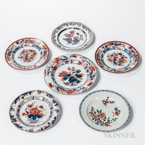 Seven Imari and Imari Palette Export Porcelain Table Items