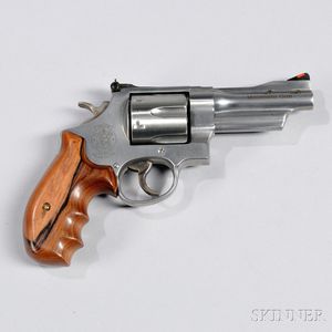 Smith & Wesson Model 629-5 Revolver