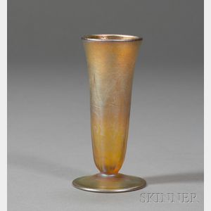 Nash Iridescent Vase