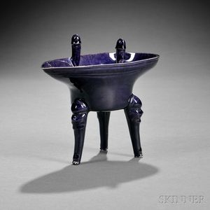 Deep-purple-glazed Libation Cup
