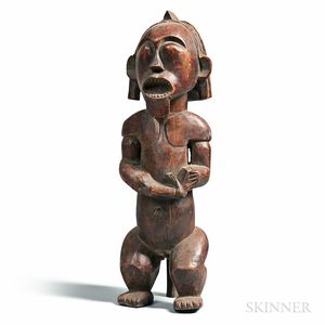 Fang-style Carved Byeri Reliquary Figure
