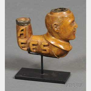 Figural Carved Wooden Pipe