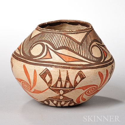 Small Zuni Polychrome Pottery Jar