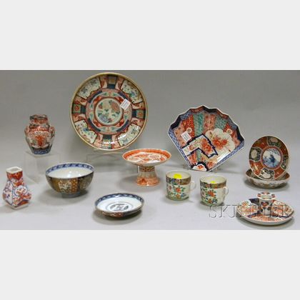Twelve Assorted Imari and Japanese Porcelain Table Items. 