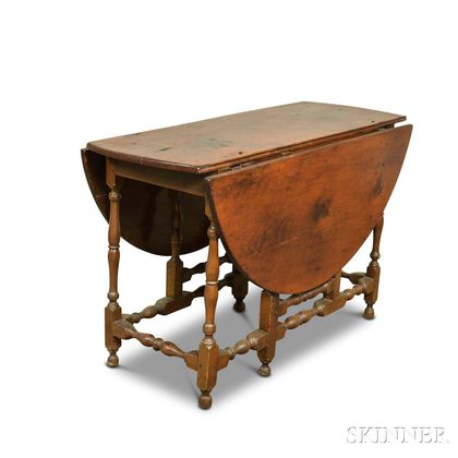 William and Mary-style Maple and Pine Gate-leg Drop-leaf Table