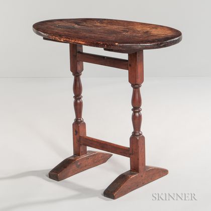 Small Oval-top Shoe-foot Table