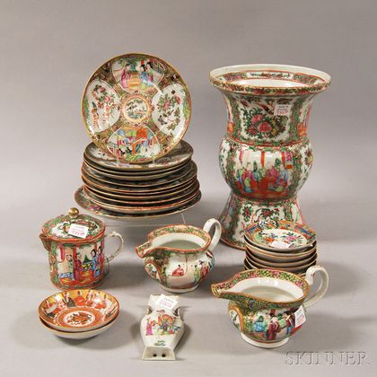 Twenty-seven Pieces of Chinese Export Porcelain