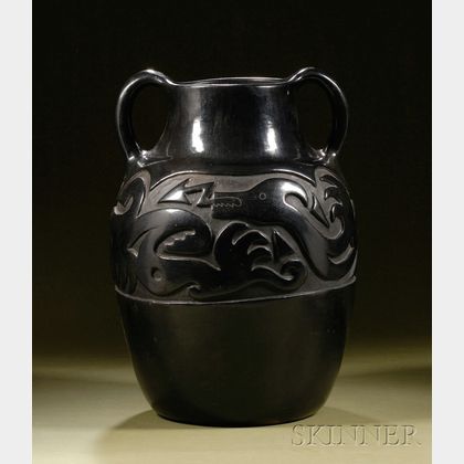Large Southwest Carved Blackware Pottery Vase