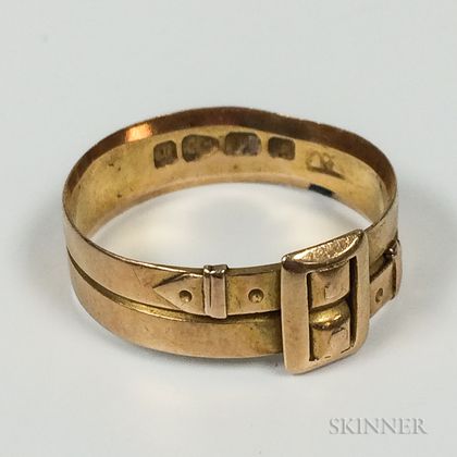English 18kt Gold Buckle Ring