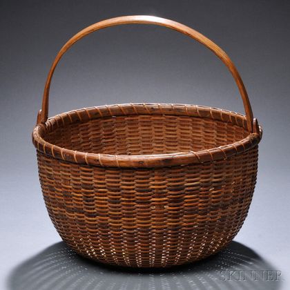 Large Round Swing-handle Nantucket Basket