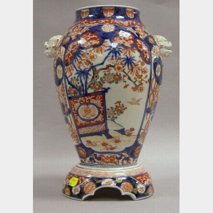 Imari Pattern Porcelain Vase on Stand. 