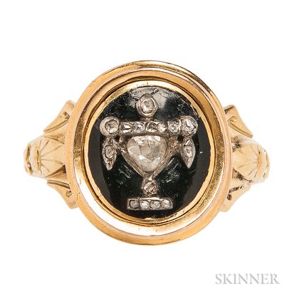 Gold and Diamond Urn Ring