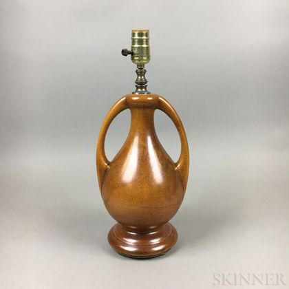 Art Pottery Double-handled Lamp