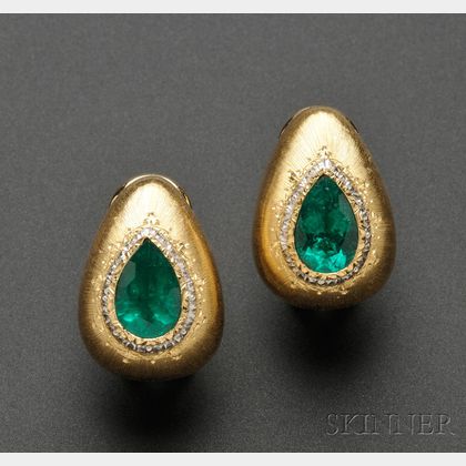 18kt Bicolor Gold and Emerald Earclips, M. Buccellati